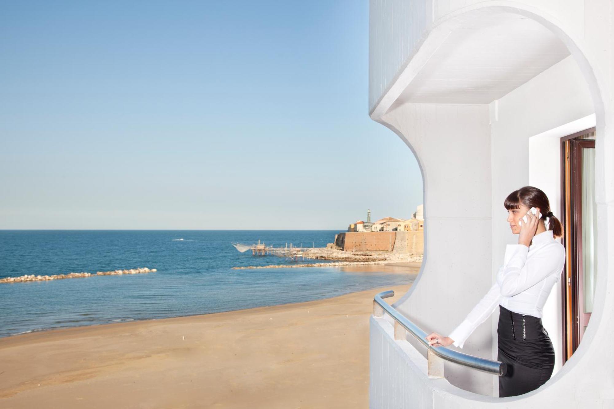 Hotel Mistral Termoli Extérieur photo